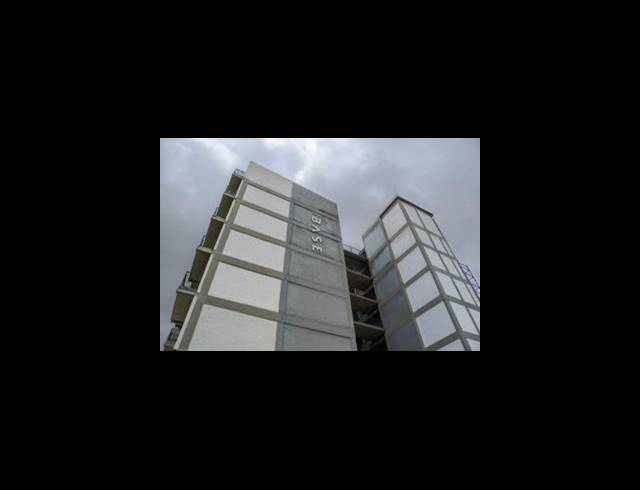 1 BEDROOM APARTMENT FOR SALE IN FERNDALE